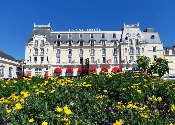 200m De La Piscine Wifi T2 41m2 4 Pers 1 Refait à Neuf Hypercentre Cabourg
